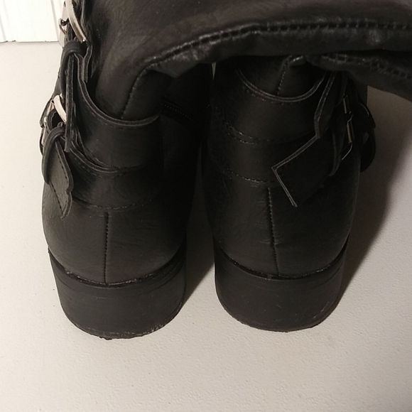 Black Motorcycle Boots Faux Leather Silver Accents - Picture 4 of 7